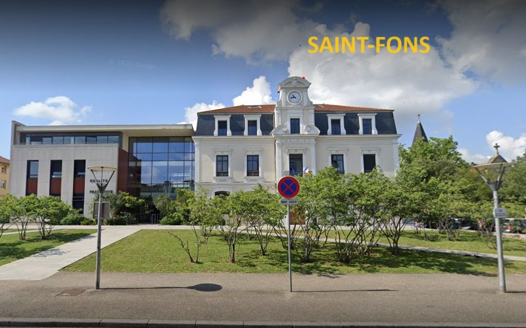 Achat maison à vendre 2 chambres 63 m² - Saint-Fons