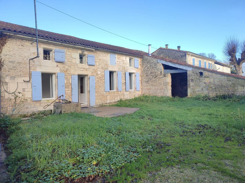 Achat maison à vendre 3 chambres 121 m² - Saint-Savinien