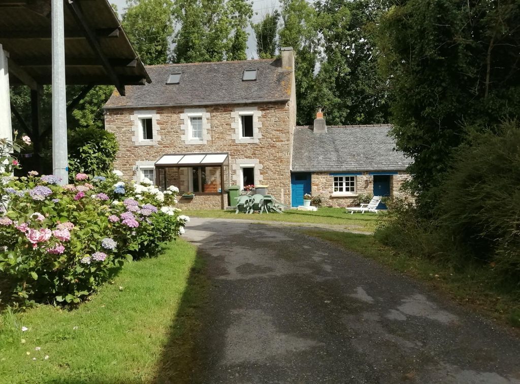 Achat maison à vendre 2 chambres 123 m² - Saint-Sauveur