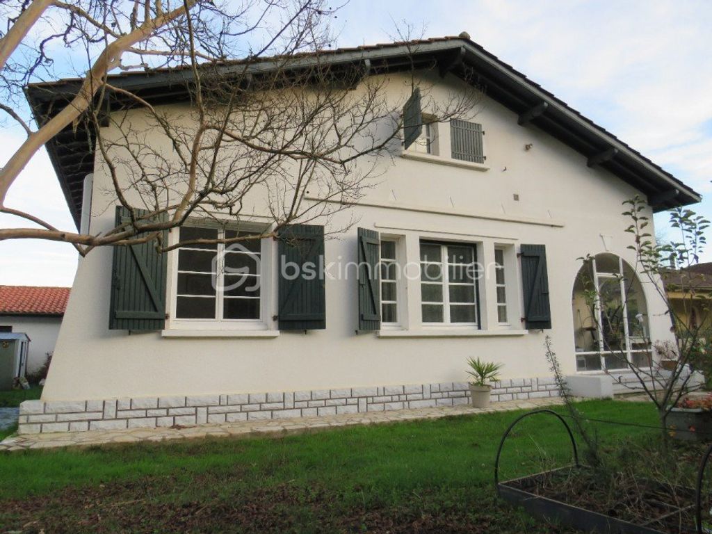 Achat maison à vendre 3 chambres 98 m² - Aire-sur-l'Adour