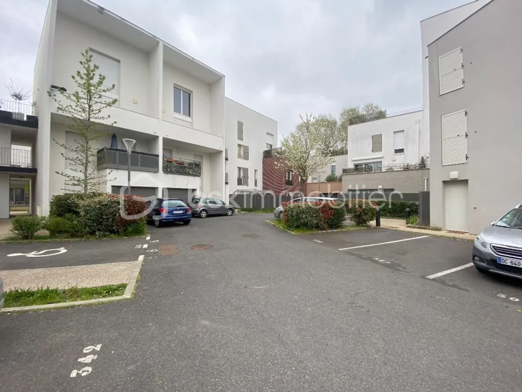 Achat appartement à vendre 3 pièces 65 m² - Stains