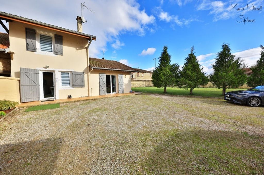 Achat maison à vendre 3 chambres 120 m² - Montrevel-en-Bresse