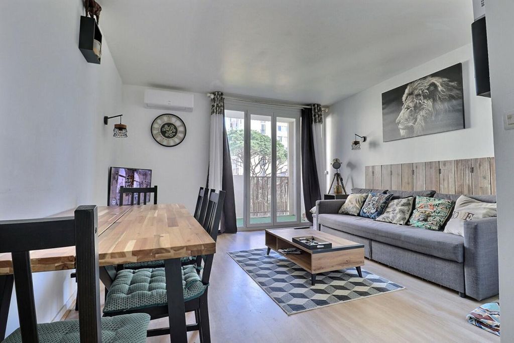 Achat appartement à vendre 3 pièces 62 m² - Sainte-Maxime