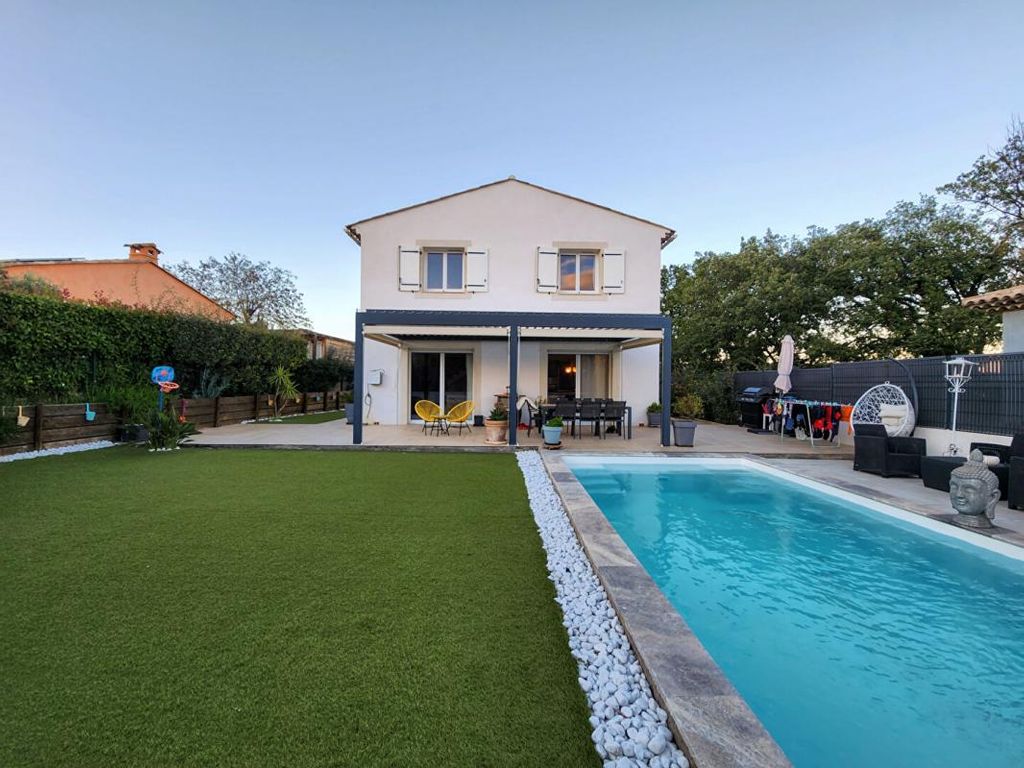 Achat maison à vendre 4 chambres 109 m² - Roquebrune-sur-Argens