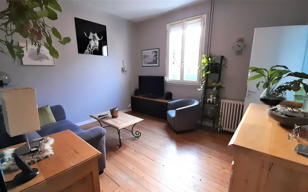 Achat maison à vendre 2 chambres 75 m² - Saint-Léger-du-Bourg-Denis