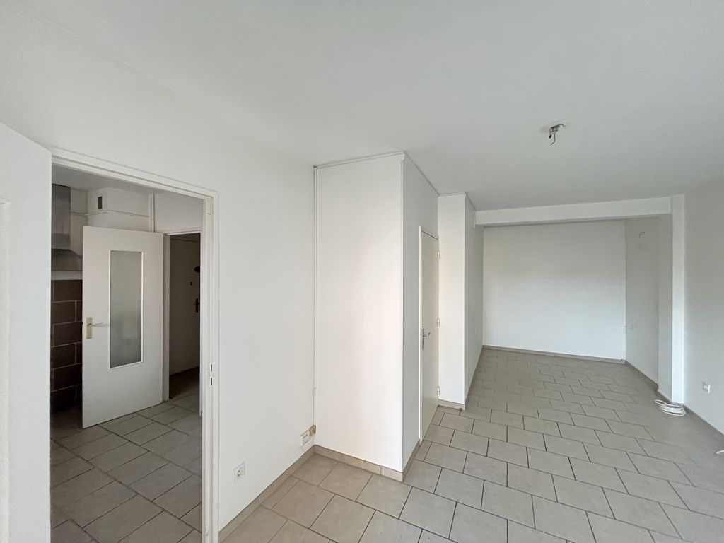 Achat appartement à vendre 4 pièces 66 m² - La Valette-du-Var