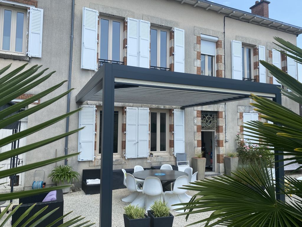 Achat maison à vendre 5 chambres 245 m² - Saint-Yrieix-la-Perche