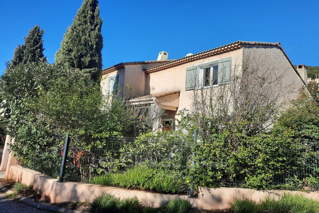 Achat maison à vendre 4 chambres 167 m² - La Valette-du-Var