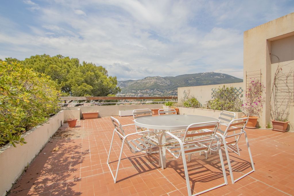 Achat appartement à vendre 5 pièces 130 m² - Toulon