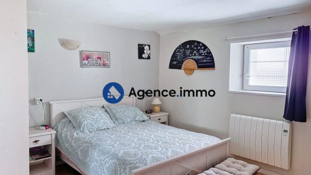 Achat maison à vendre 4 chambres 173 m² - Cléré-les-Pins