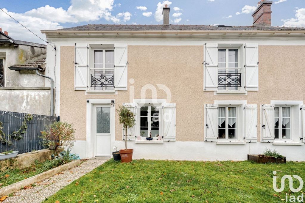 Achat maison à vendre 3 chambres 137 m² - Chailly-en-Brie