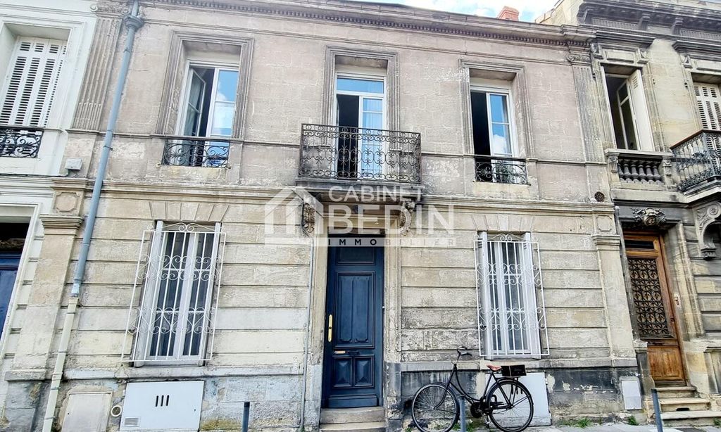 Achat maison à vendre 6 chambres 200 m² - Bordeaux