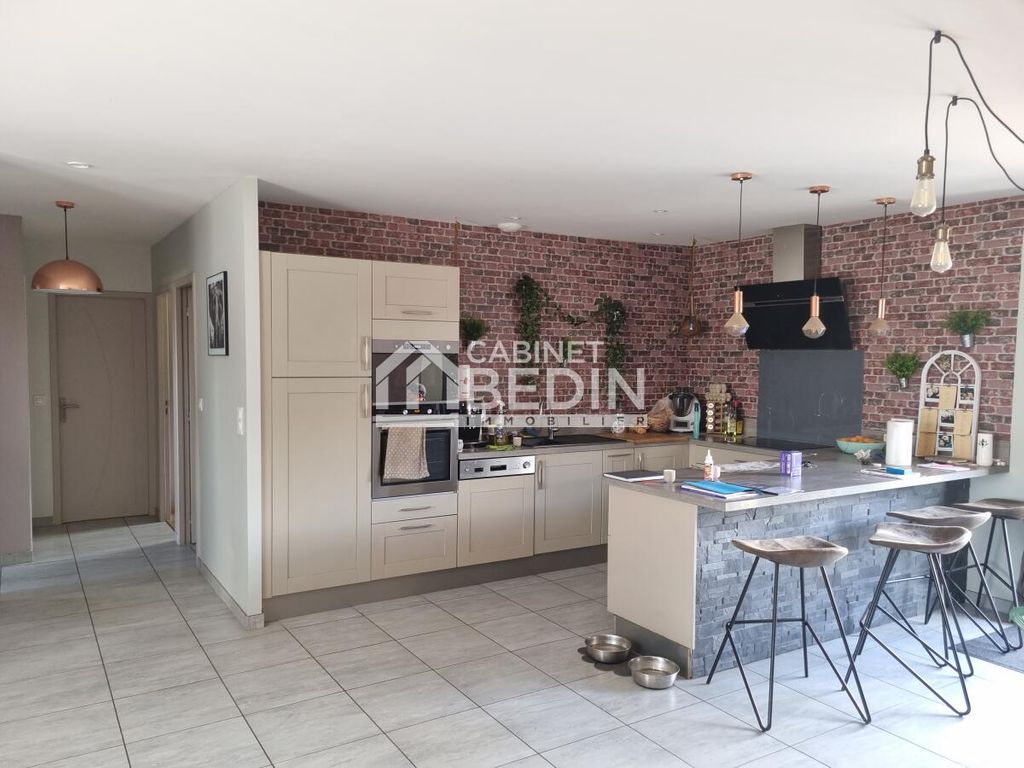 Achat maison à vendre 2 chambres 101 m² - Belin-Béliet