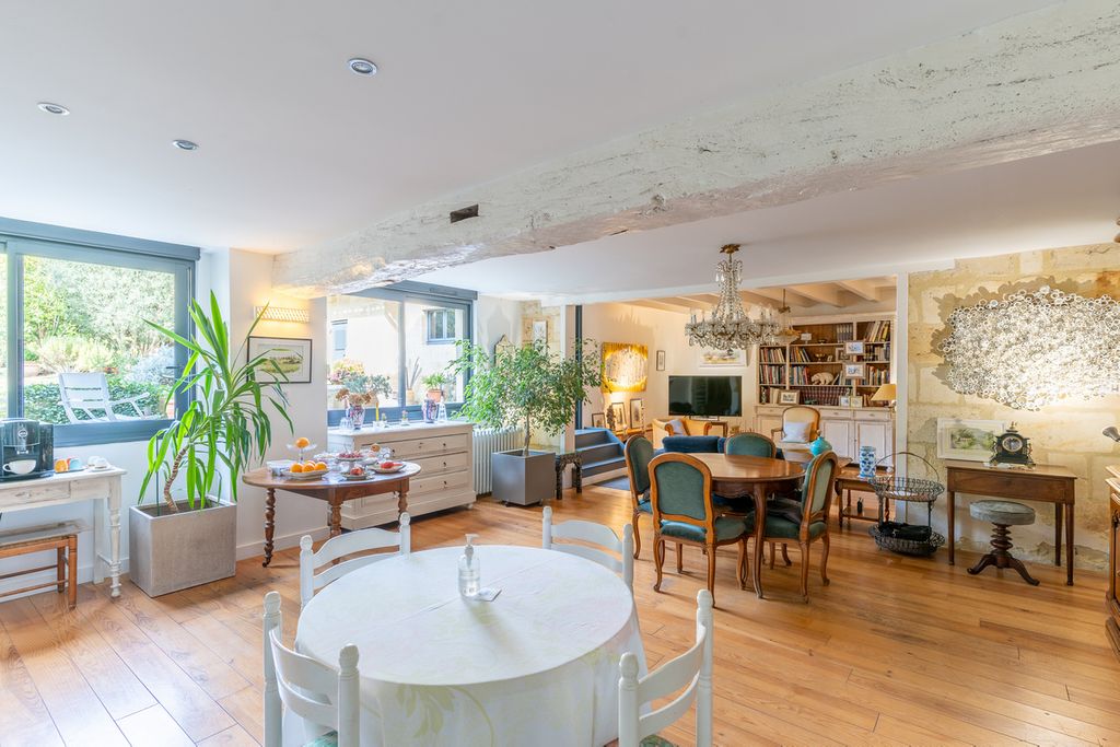 Achat maison à vendre 3 chambres 236 m² - Saint-André-de-Cubzac