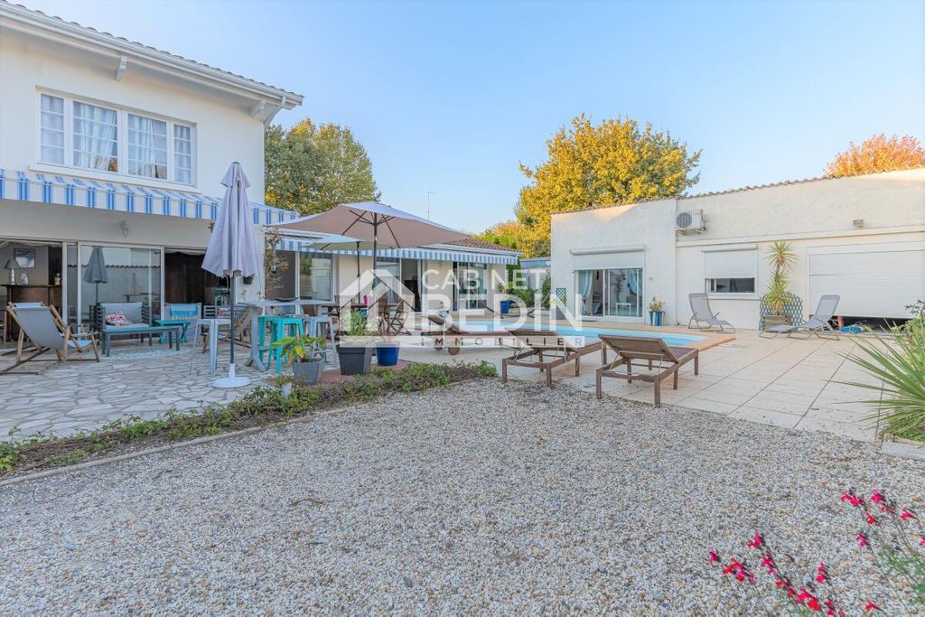 Achat maison à vendre 5 chambres 260 m² - Andernos-les-Bains