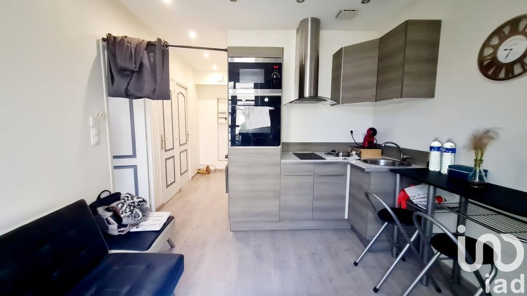 Achat appartement à vendre 2 pièces 28 m² - Saint-Étienne