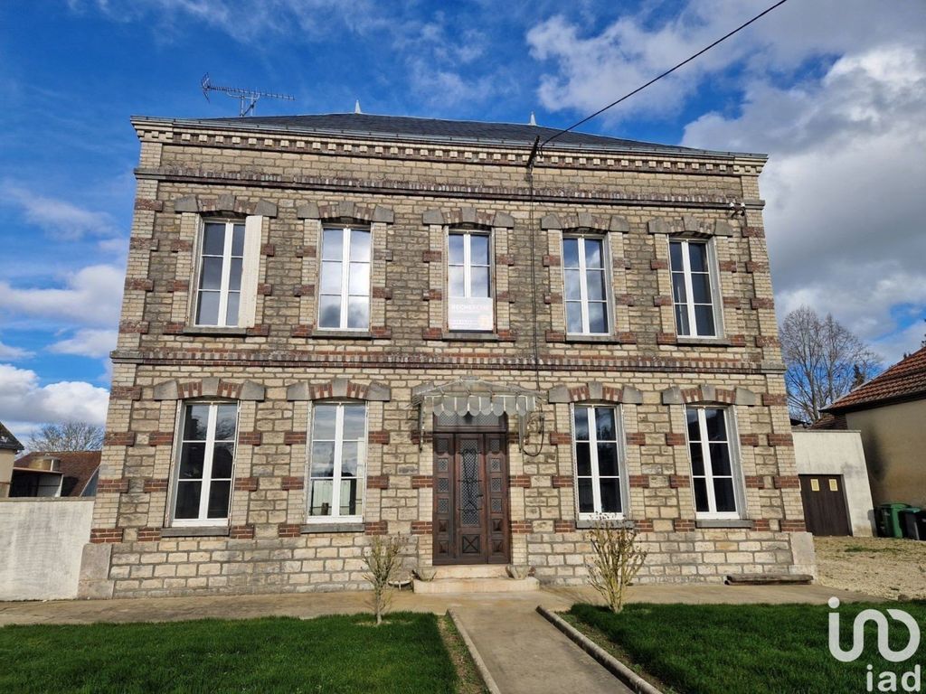 Achat maison à vendre 3 chambres 148 m² - Dierrey-Saint-Pierre