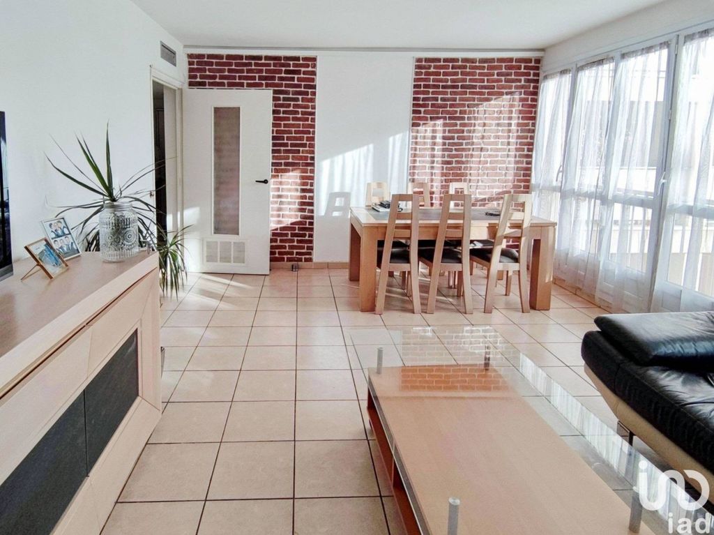 Achat appartement à vendre 4 pièces 76 m² - Neuilly-sur-Marne