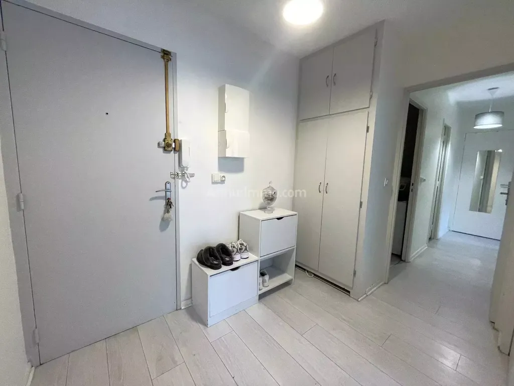 Achat appartement à vendre 2 pièces 48 m² - Livry-Gargan