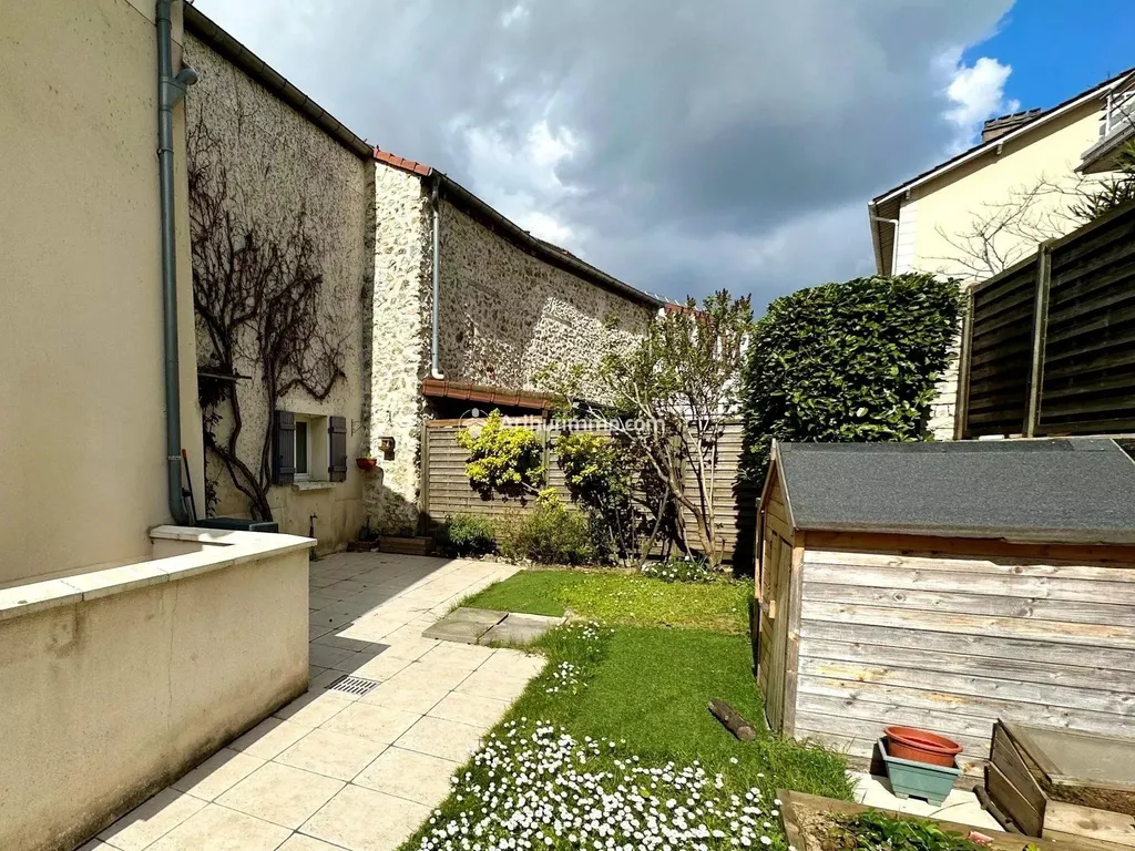 Achat maison à vendre 3 chambres 106 m² - Savigny-sur-Orge