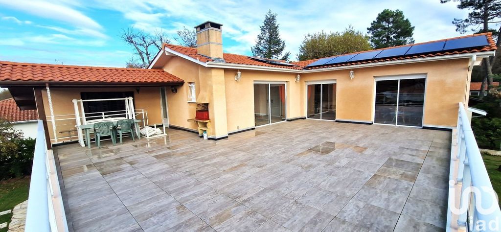 Achat maison à vendre 5 chambres 190 m² - Andernos-les-Bains