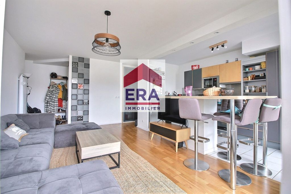 Achat appartement à vendre 4 pièces 79 m² - Saint-Ouen