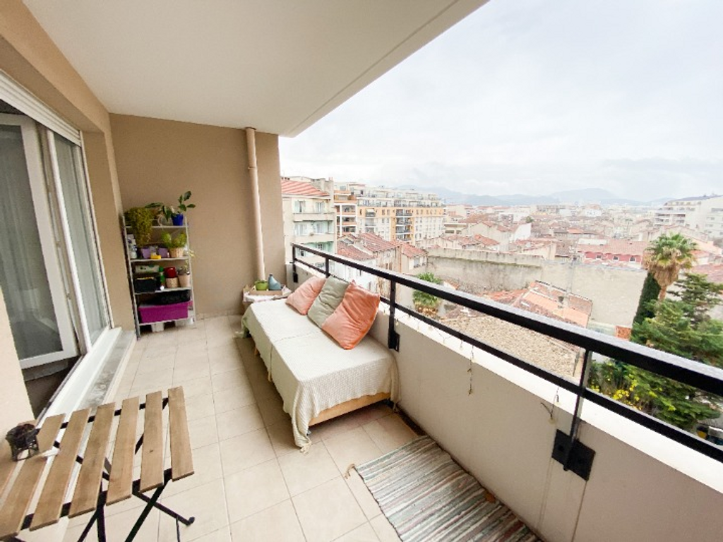 Achat appartement à vendre 3 pièces 63 m² - Marseille 8ème arrondissement