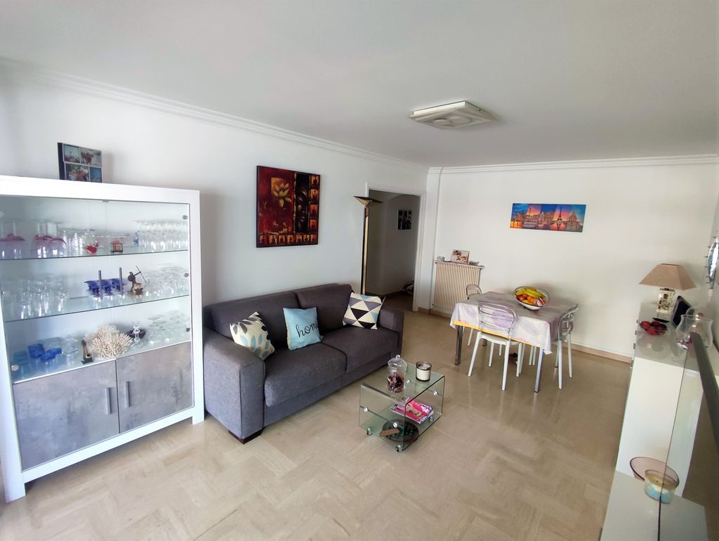 Achat appartement à vendre 3 pièces 71 m² - Cagnes-sur-Mer