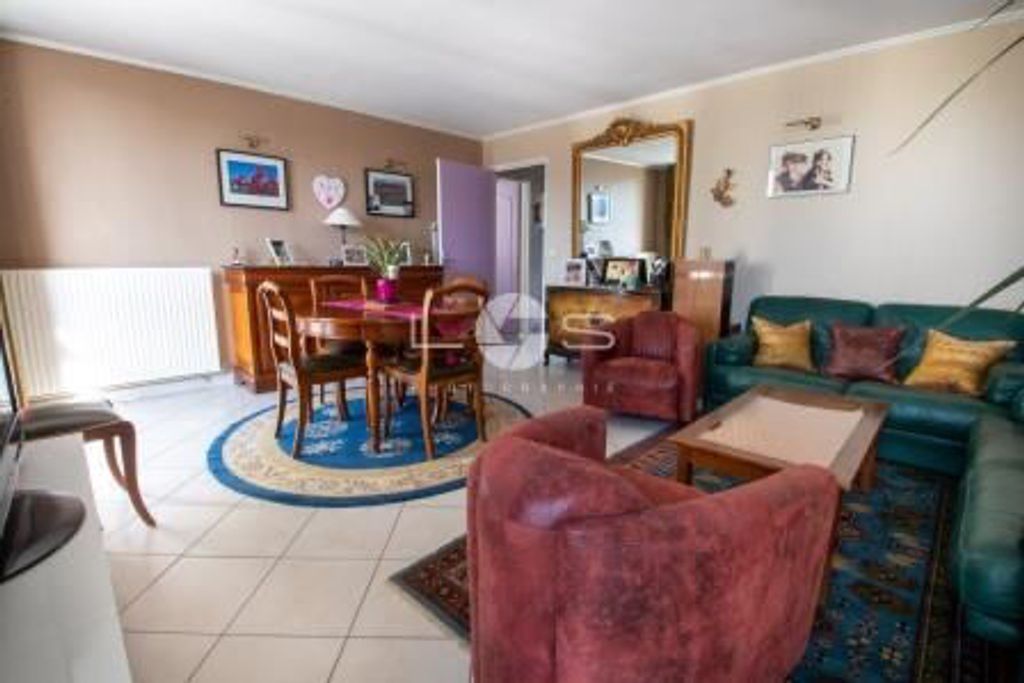 Achat appartement à vendre 4 pièces 88 m² - Roissy-en-Brie