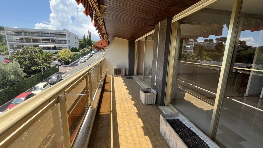 Achat appartement à vendre 3 pièces 97 m² - Le Cannet