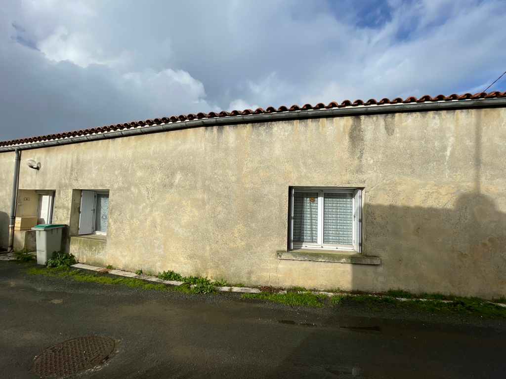 Achat maison à vendre 1 chambre 70 m² - Saint-Nazaire-sur-Charente
