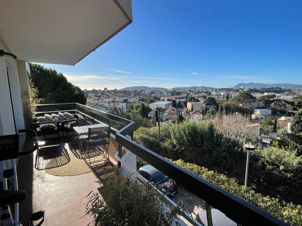 Achat appartement à vendre 2 pièces 44 m² - Toulon