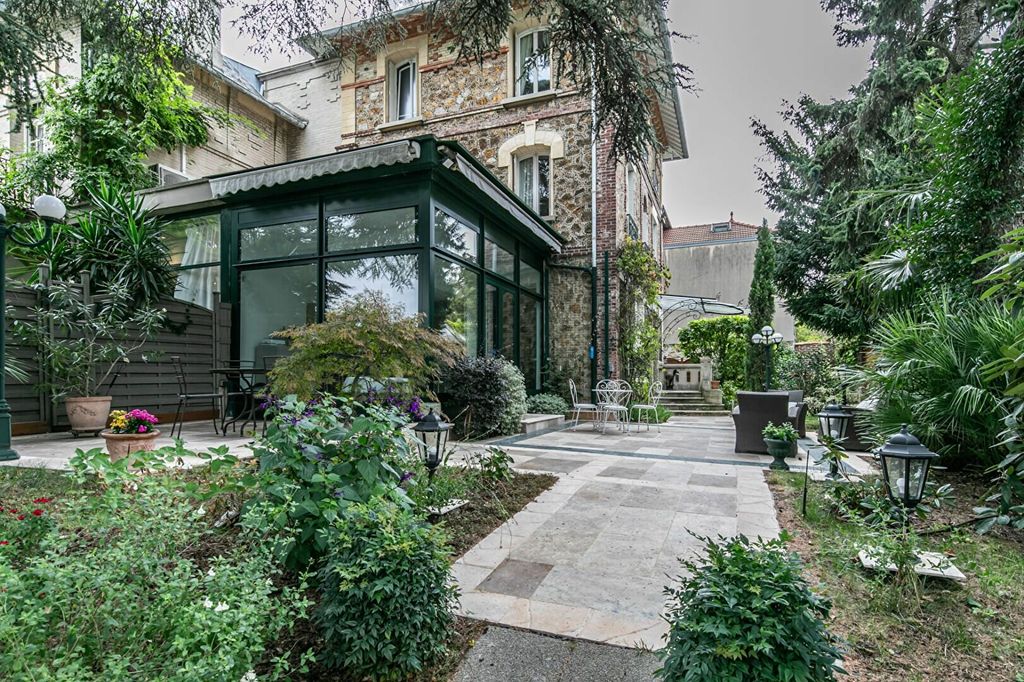 Achat maison à vendre 5 chambres 200 m² - Sucy-en-Brie