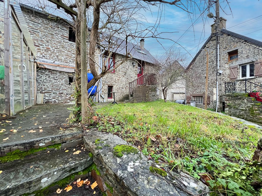 Achat maison à vendre 3 chambres 77 m² - Pont-d'Ouilly