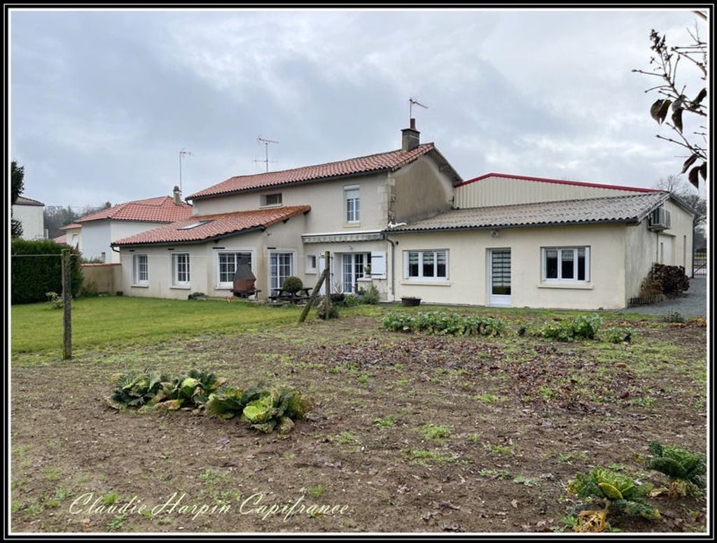 Achat maison à vendre 4 chambres 153 m² - Mazières-en-Gâtine