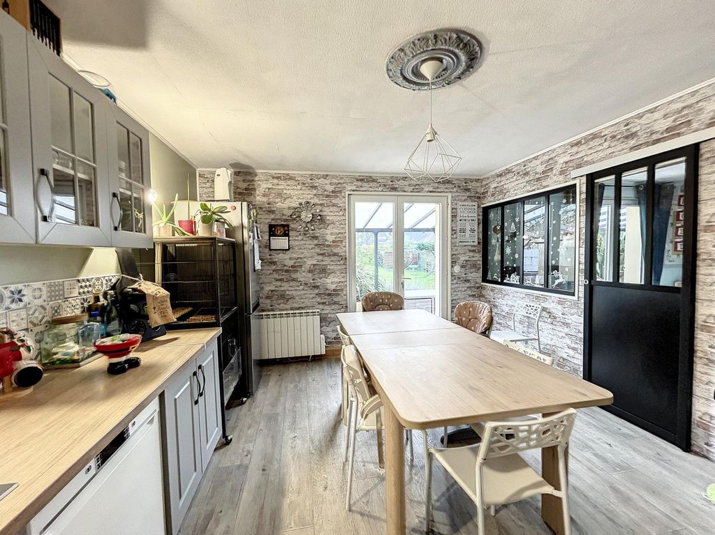 Achat maison à vendre 5 chambres 149 m² - Chalonnes-sur-Loire
