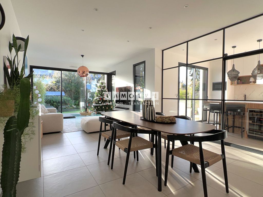 Achat maison à vendre 5 chambres 166 m² - Rennes