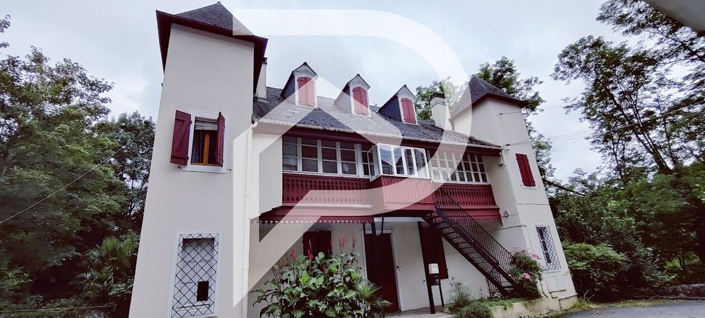 Achat maison à vendre 4 chambres 200 m² - Oloron-Sainte-Marie