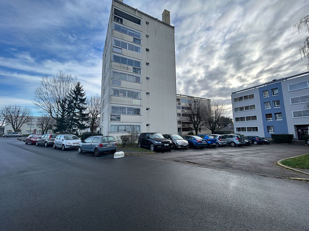 Achat appartement à vendre 3 pièces 65 m² - Saint-Jean-de-la-Ruelle