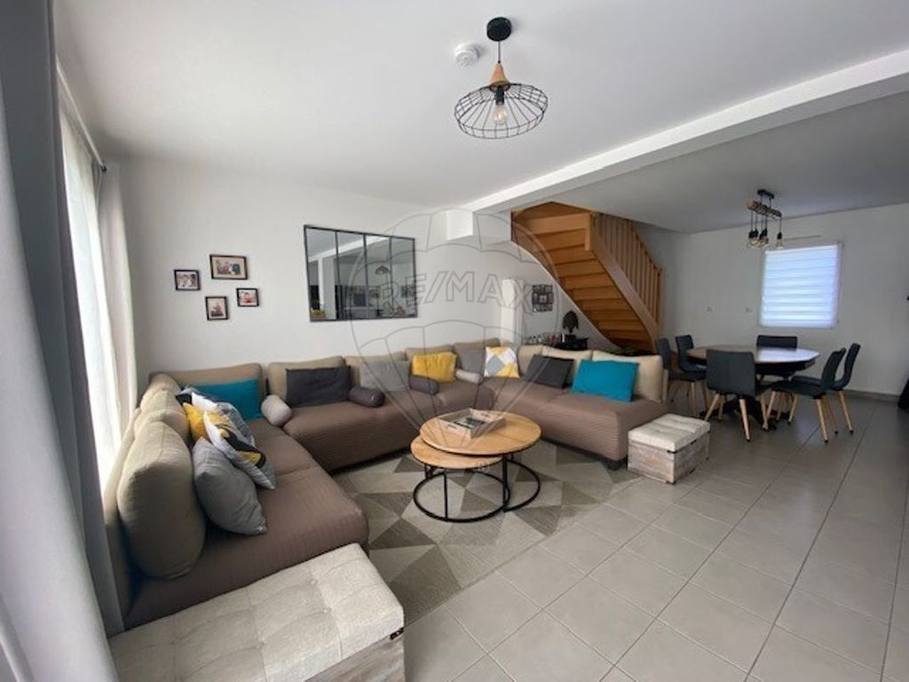 Achat maison à vendre 3 chambres 112 m² - Sainte-Luce-sur-Loire