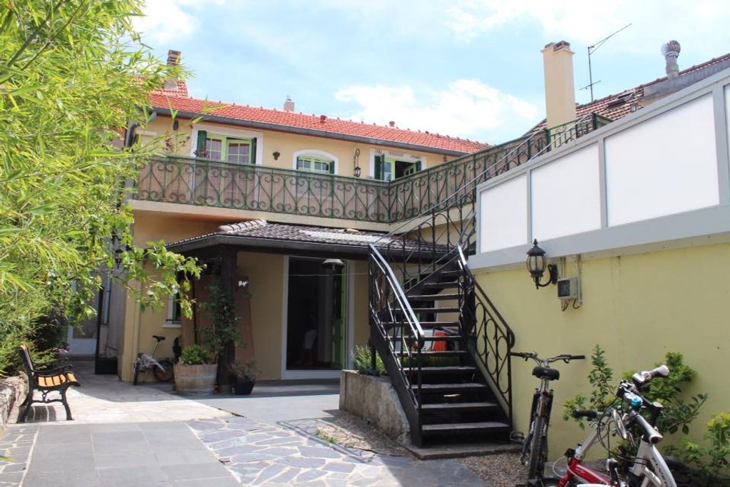 Achat maison à vendre 5 chambres 412 m² - Champs-sur-Marne