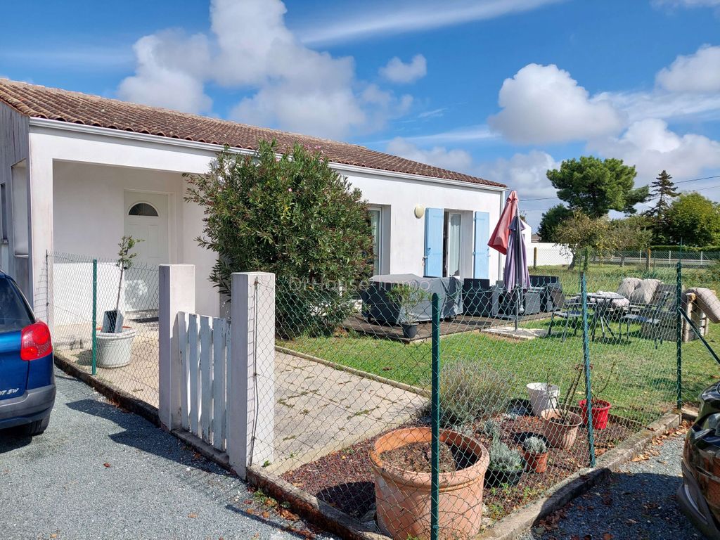 Achat maison à vendre 3 chambres 113 m² - Saint-Palais-sur-Mer