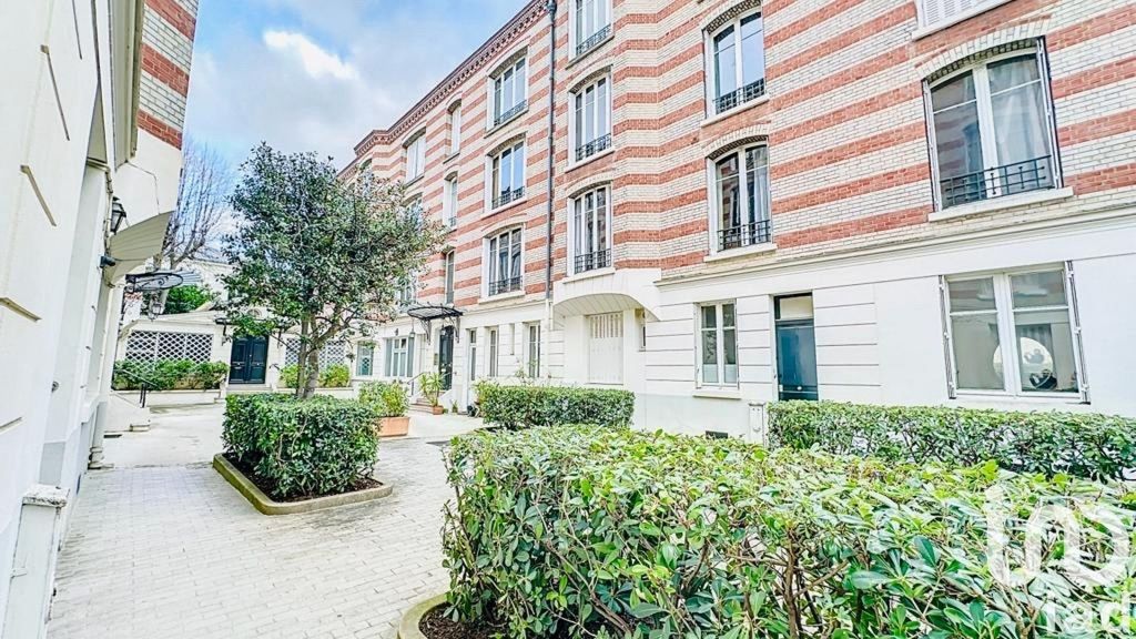 Achat appartement à vendre 6 pièces 133 m² - Neuilly-sur-Seine