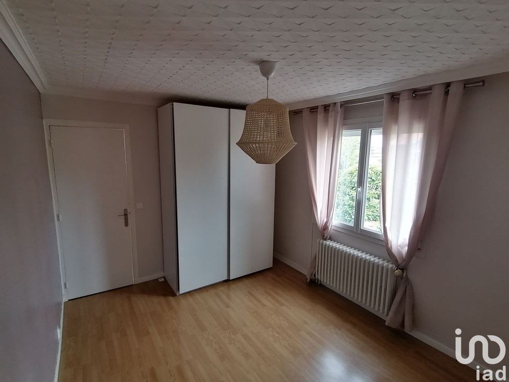 Achat maison à vendre 4 chambres 150 m² - Saint-Pierre-lès-Nemours