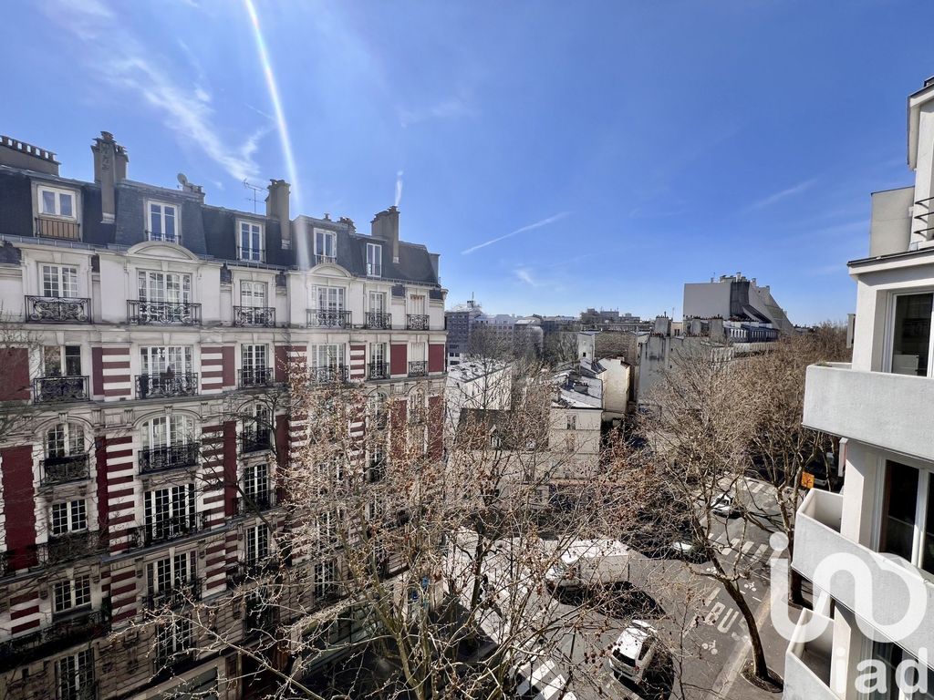 Achat appartement à vendre 2 pièces 56 m² - Paris 20ème arrondissement