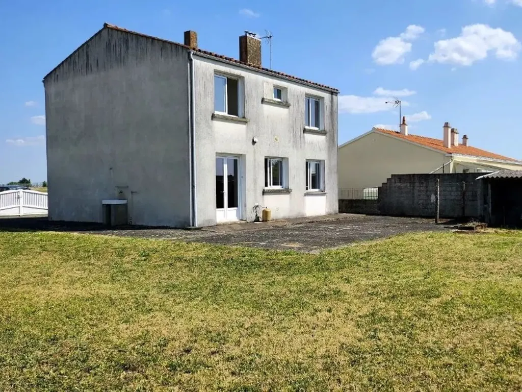 Achat maison à vendre 4 chambres 105 m² - Le Gué-de-Velluire