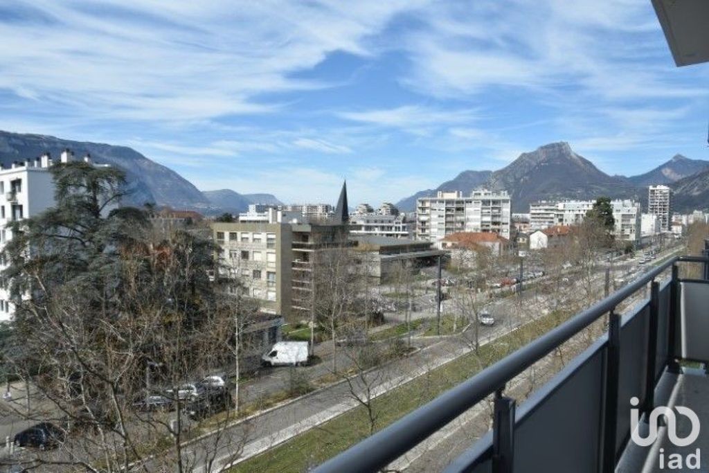 Achat appartement à vendre 3 pièces 63 m² - Grenoble