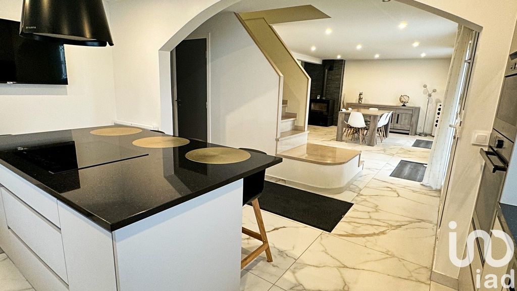 Achat maison à vendre 4 chambres 160 m² - Pringy
