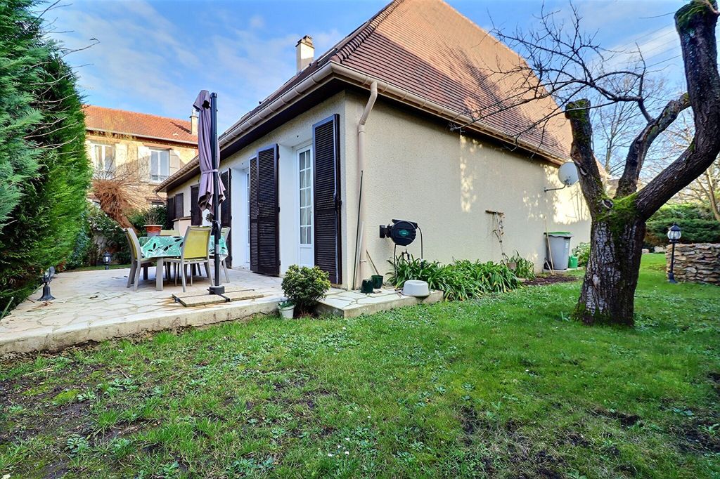 Achat maison à vendre 5 chambres 146 m² - Saint-Leu-la-Forêt
