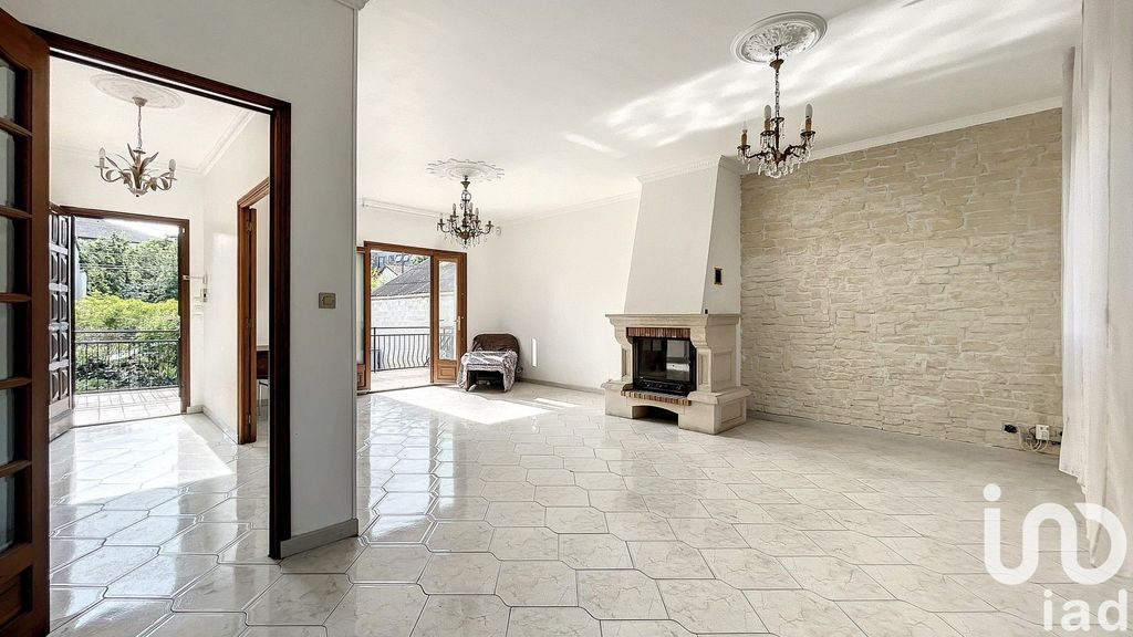 Achat maison à vendre 5 chambres 165 m² - Le Bourget